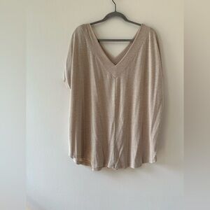 Double-V dolman sleeve lightweight sweater, like-new!